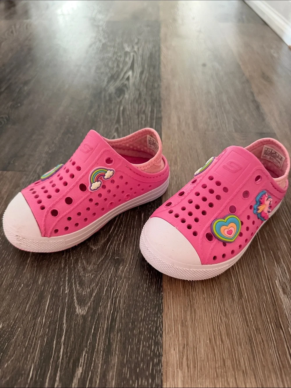 Skechers fun water style